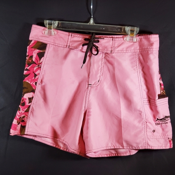 Discovery Cove Board Shorts - Picture 1 of 4